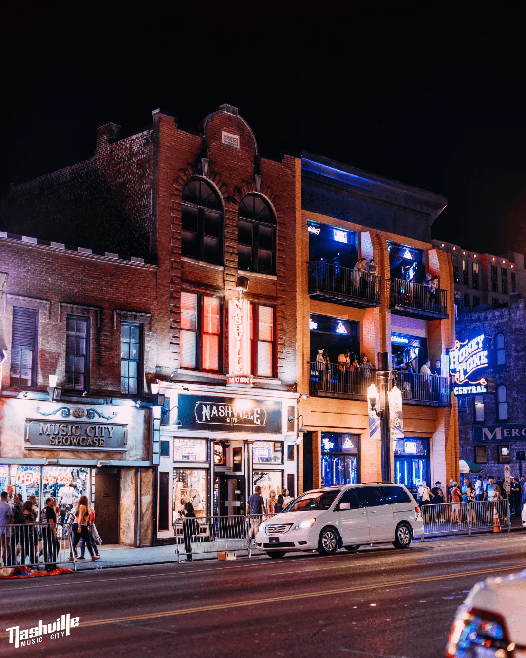 Nashville Broadway at night